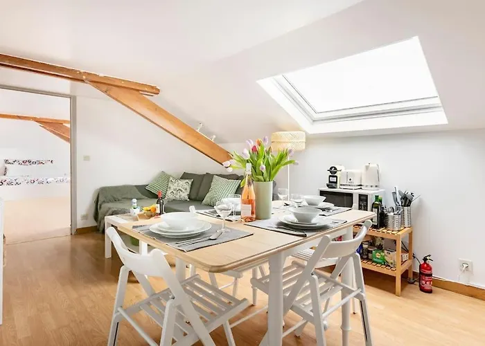 Charmant Pied-A-Terre Parisien